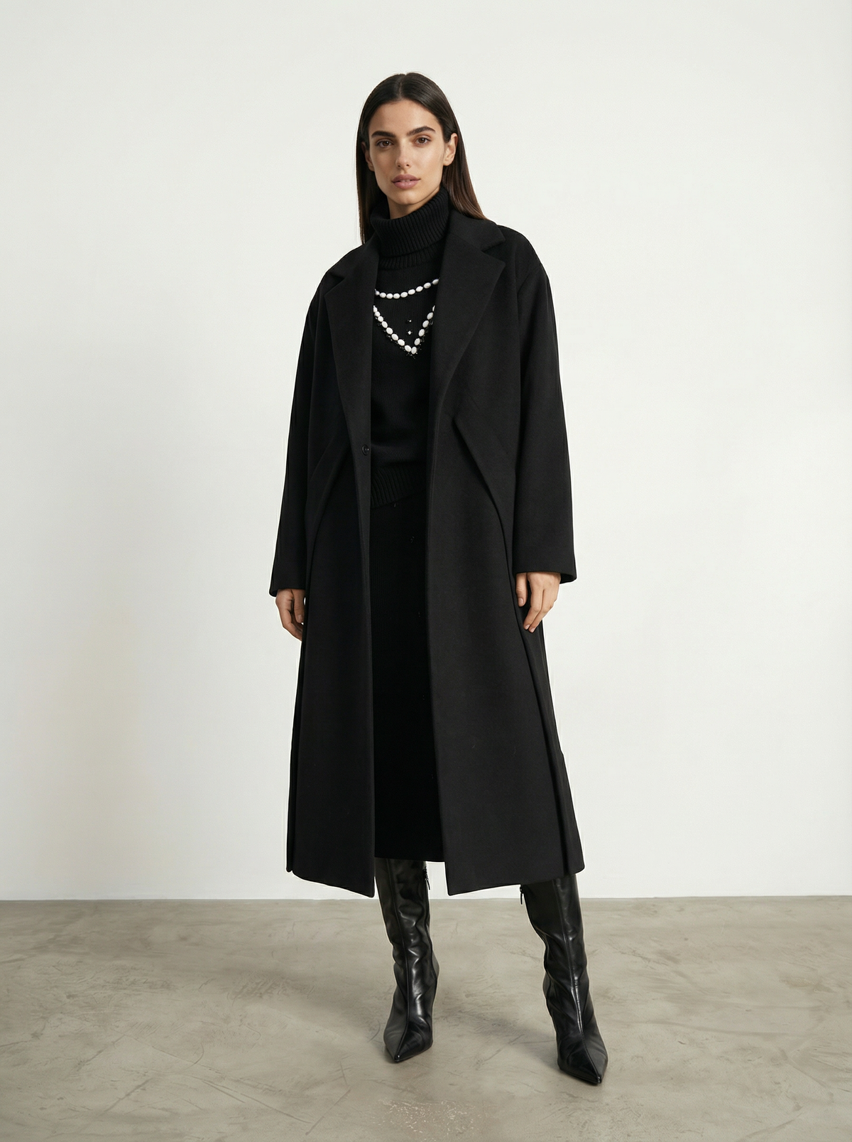 CAPPOTTO LUNGO CON CHIUSURA A BOTTONE