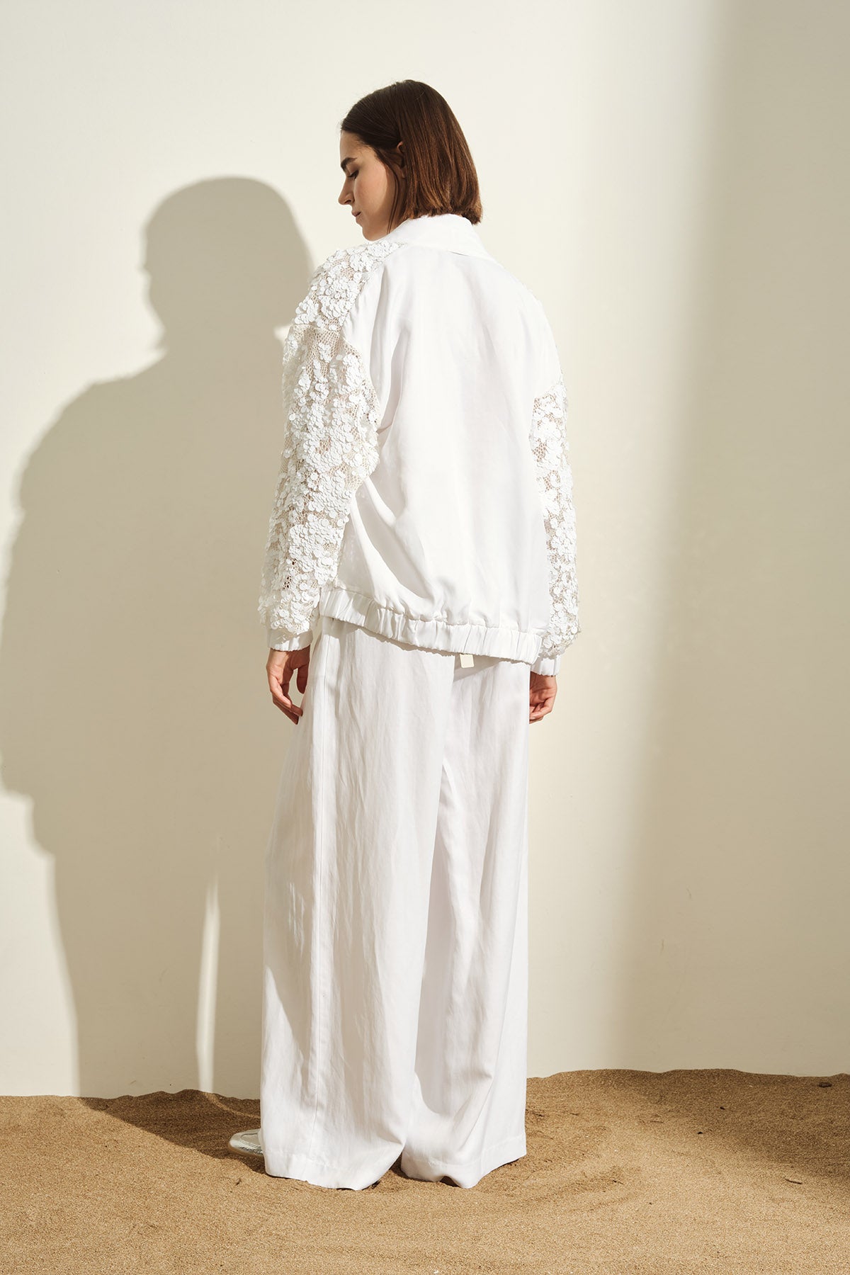 CARDIGAN IN PIZZO CON PAILETTES ALL OVER