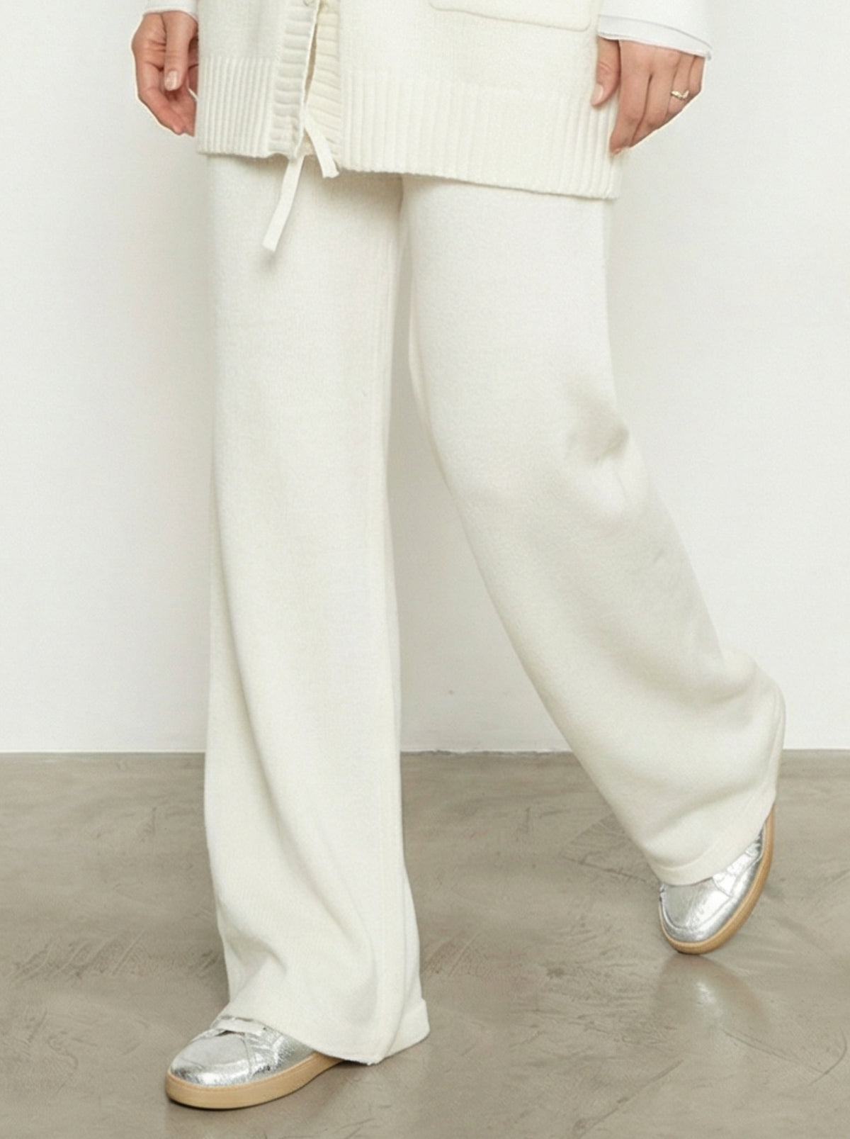 PANTALONE IN MAGLIA A GAMBA AMPIA