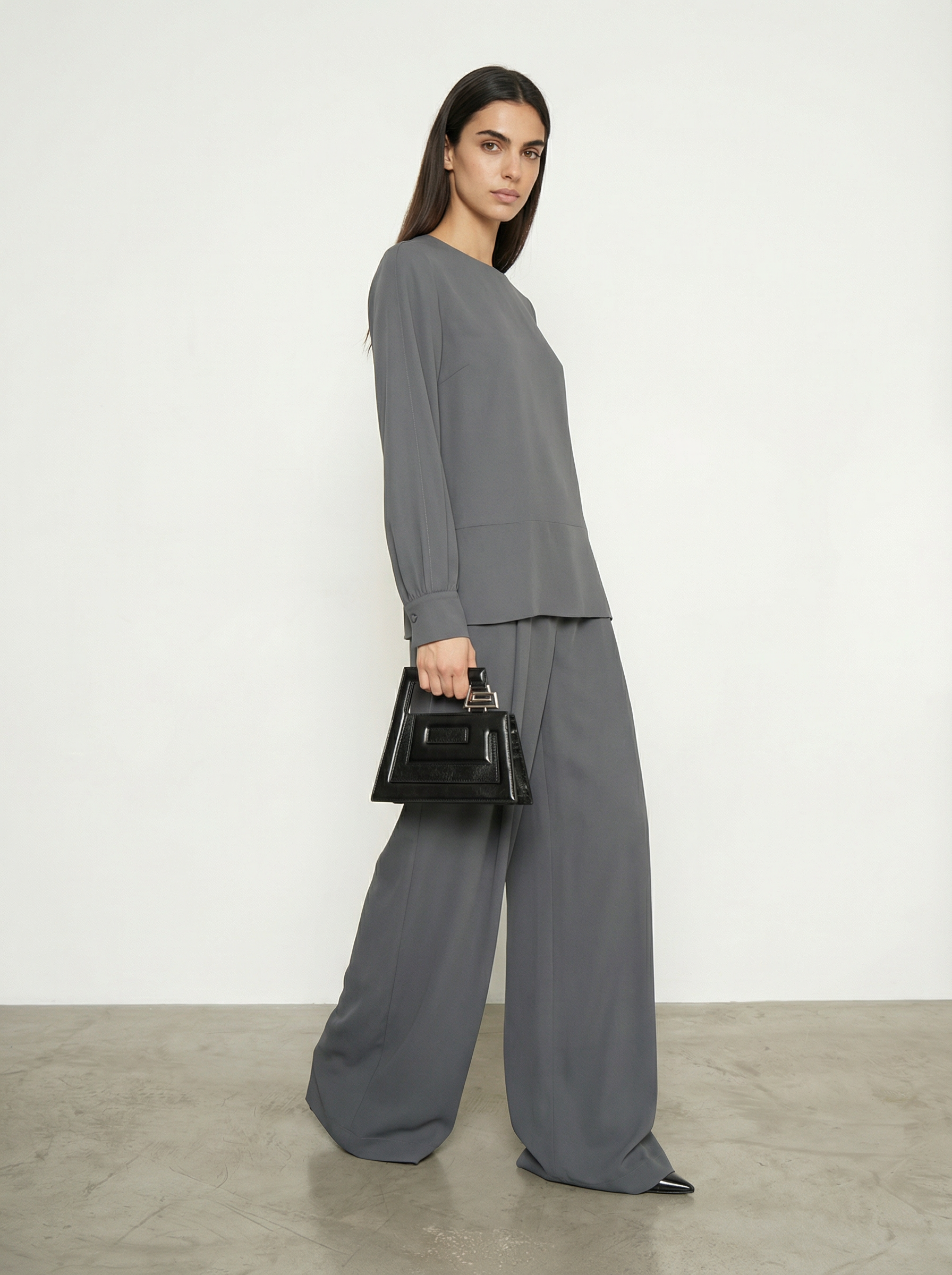BLUSA CON DRAPPEGGIO E POLSINI