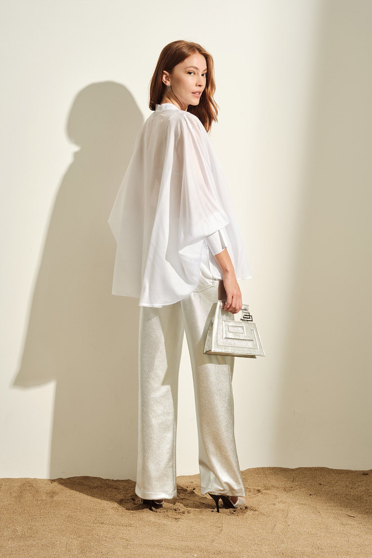 BLUSA CON COLLO ALLA COREANA