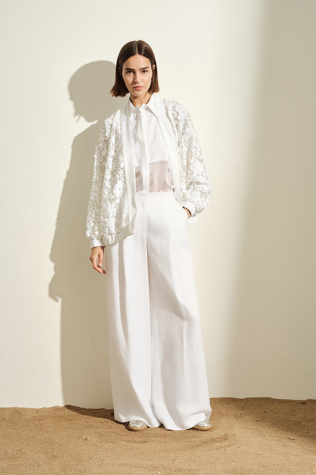 CARDIGAN IN PIZZO CON PAILETTES ALL OVER