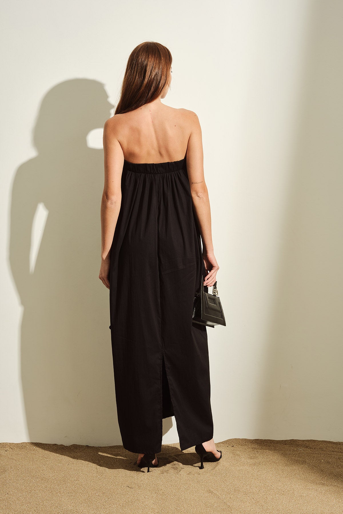 ABITO CON MAXI PAILLETTES TON SUR TON