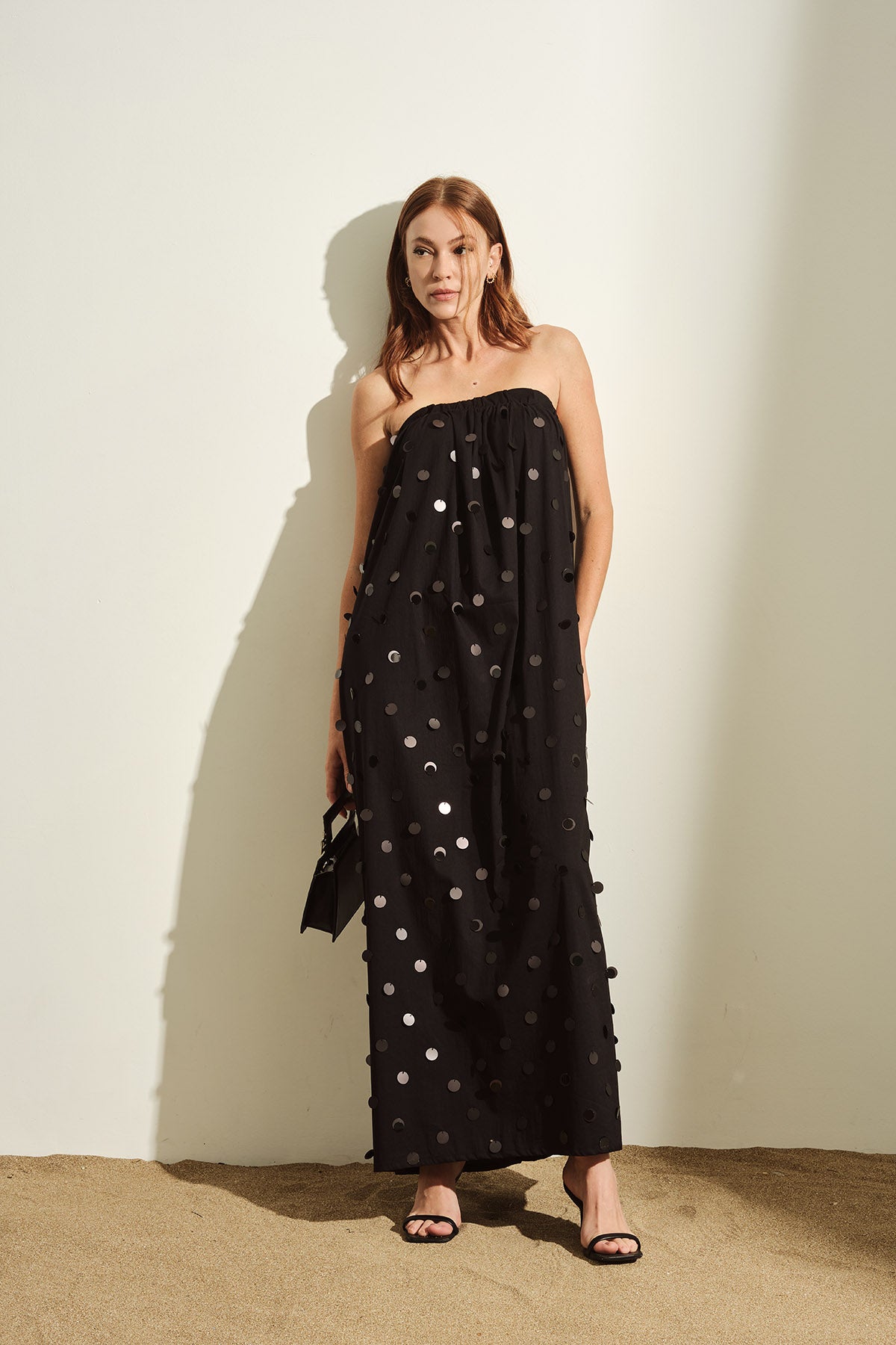 ABITO CON MAXI PAILLETTES TON SUR TON